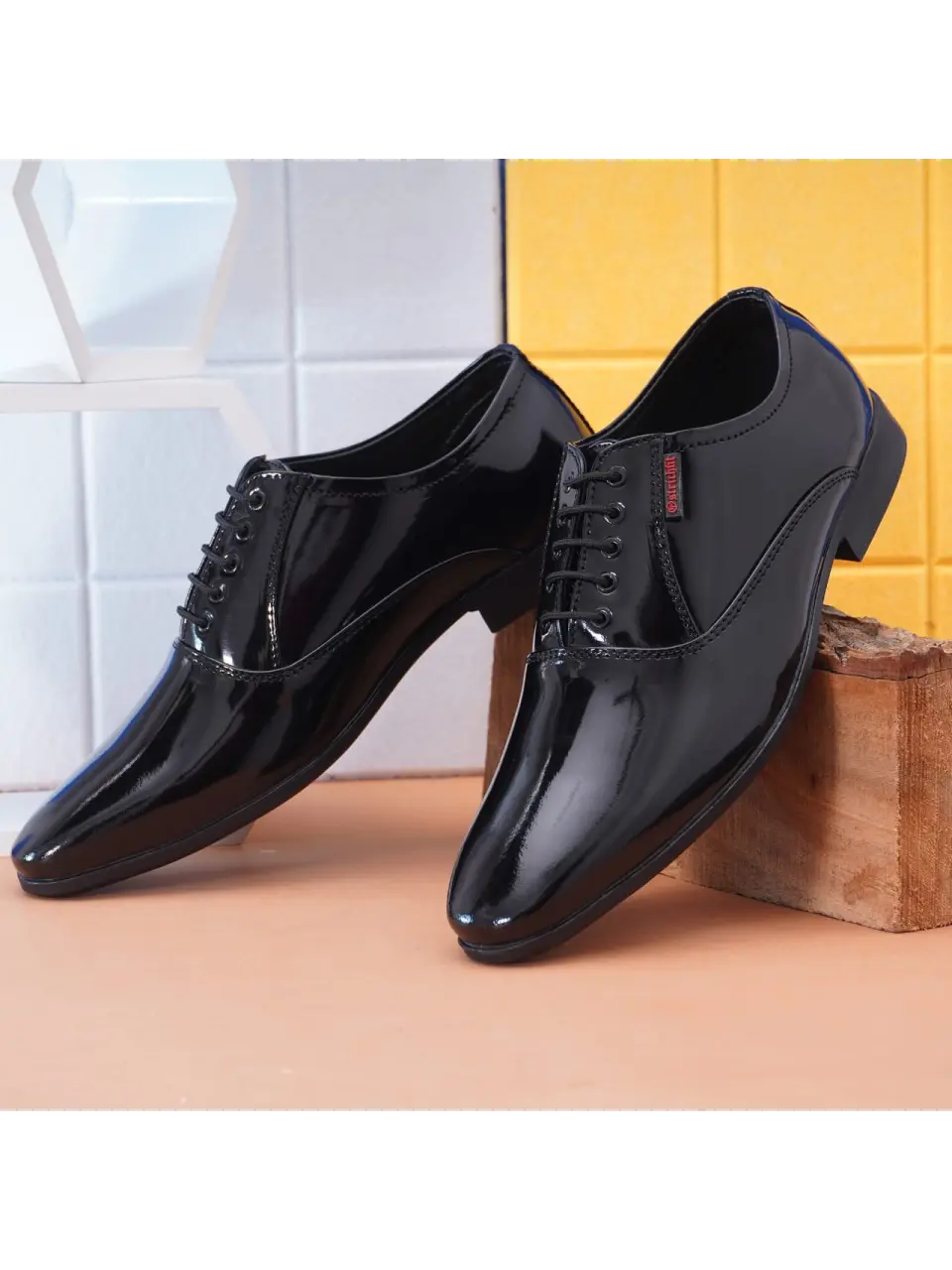 Ostrichfit men's lace-up shoes in Leather Black OF-6527 BLK